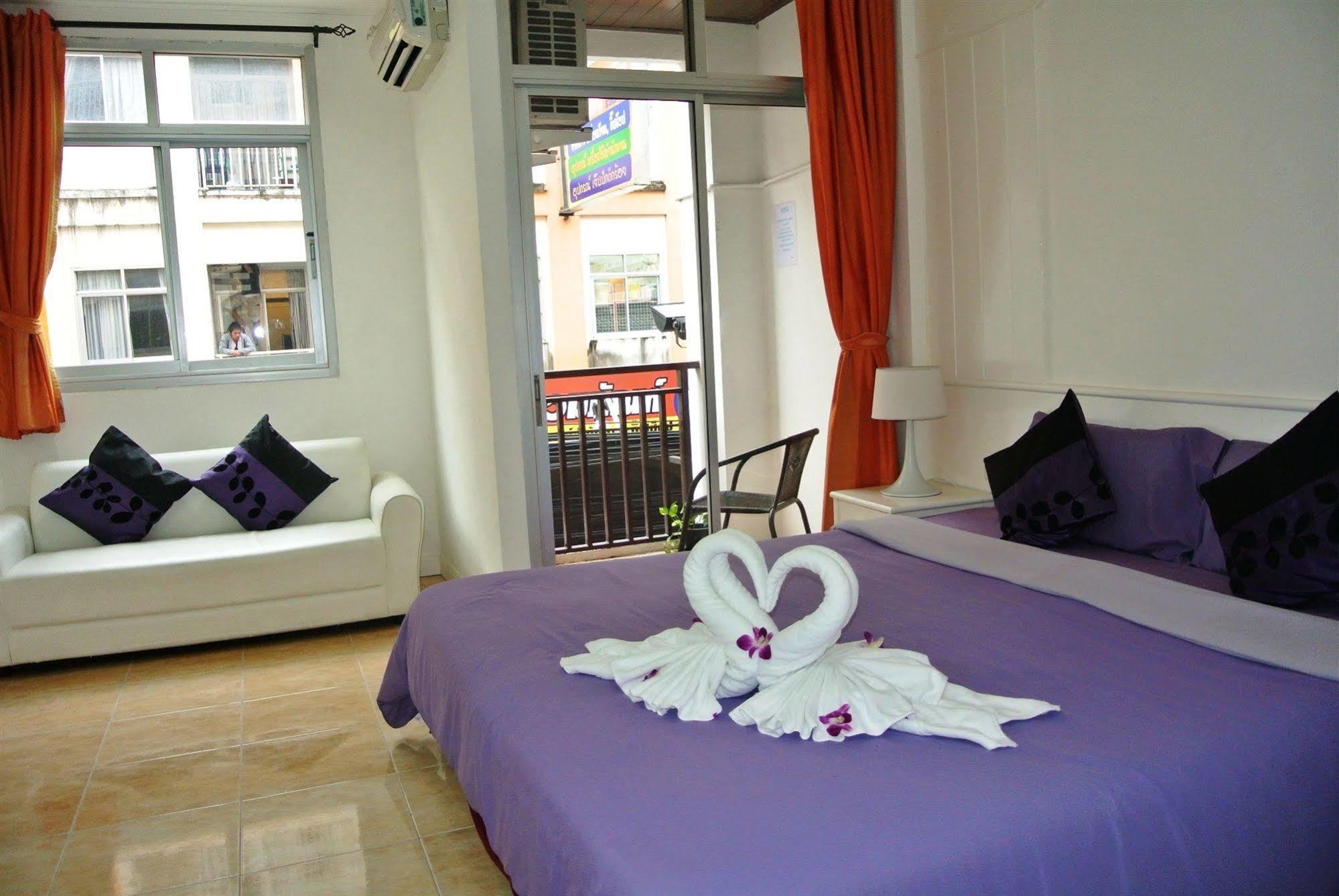 Gorgeous Boutique Room Patong Exterior photo